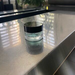 Mary kay under eye gel